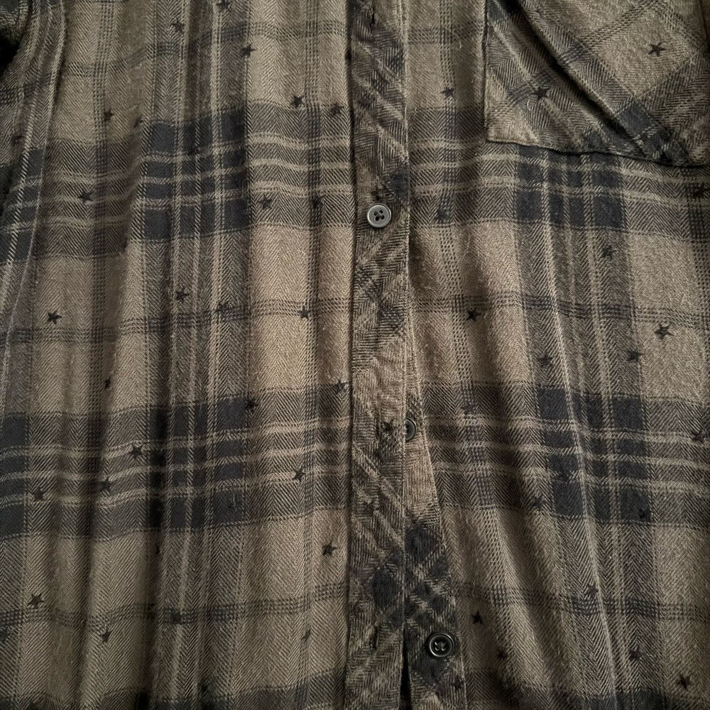 Adorable green plaid Rails flannel with stars Medium - Picture 4 of 4